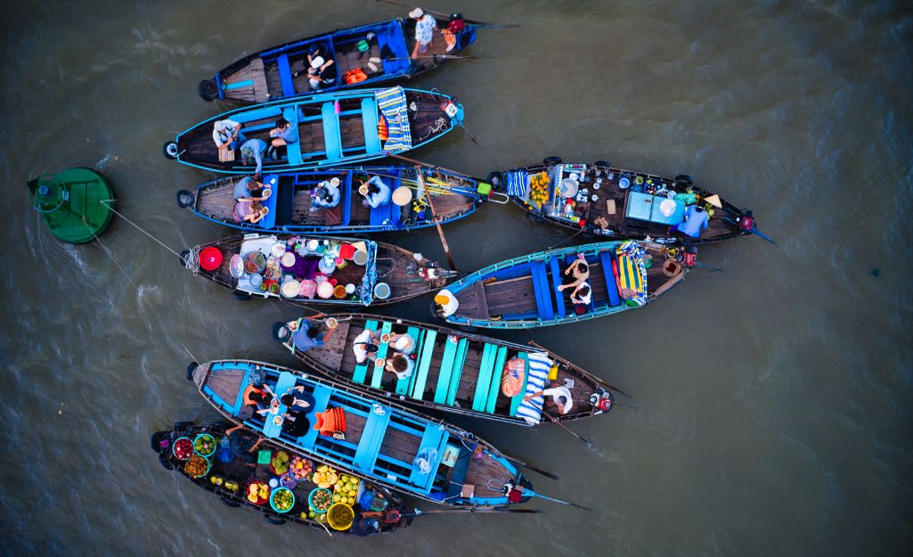 Tourists boarding boats at Ninh Kieu Wharf in Can Tho