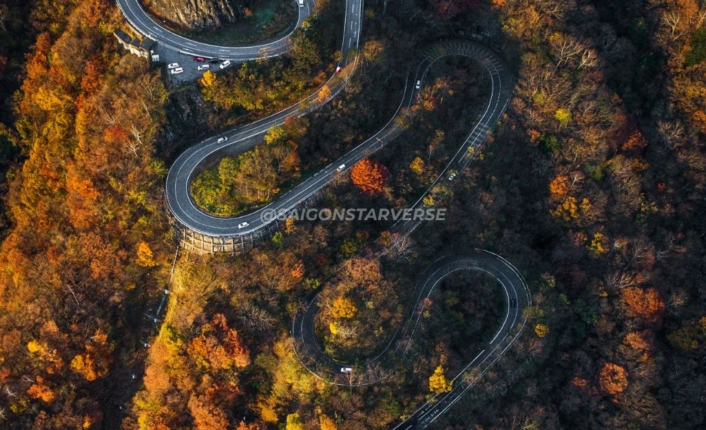 Cung Đường Irohazaka Winding Road