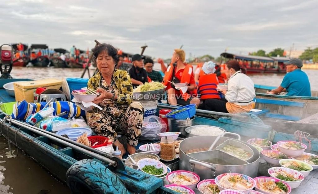 Chợ nổi Cái Răng Cần Thơ - sinh hoạt sông nước du lịch tháng 12