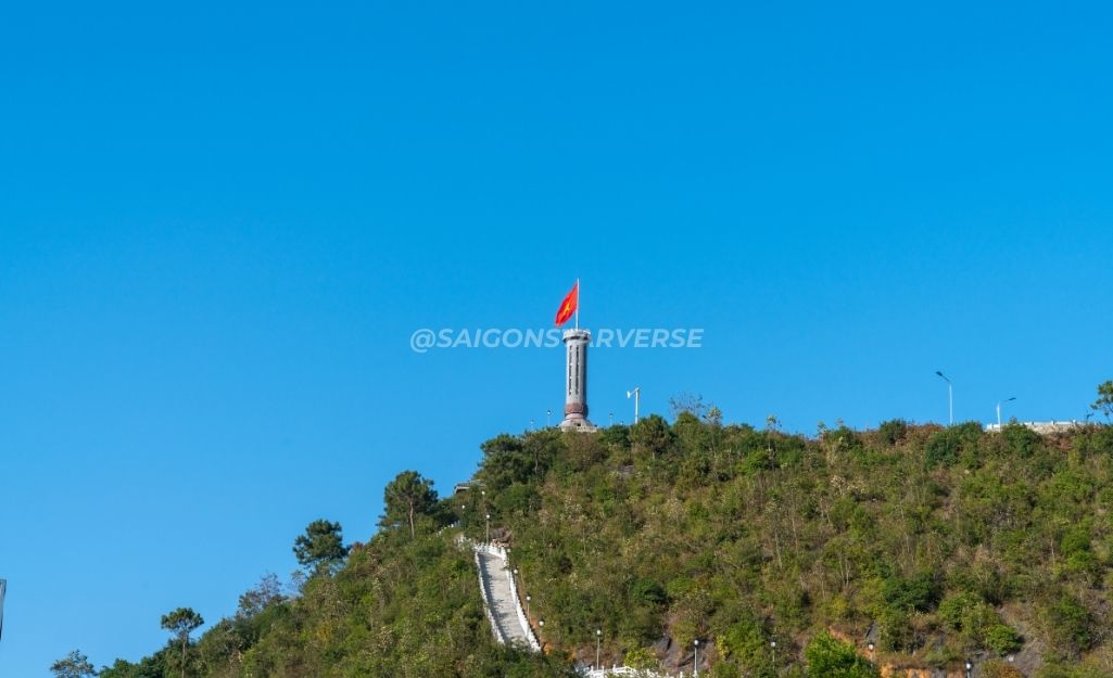 Check-in cột cờ lũng cú-kinh nghiệm du lịch hà giang