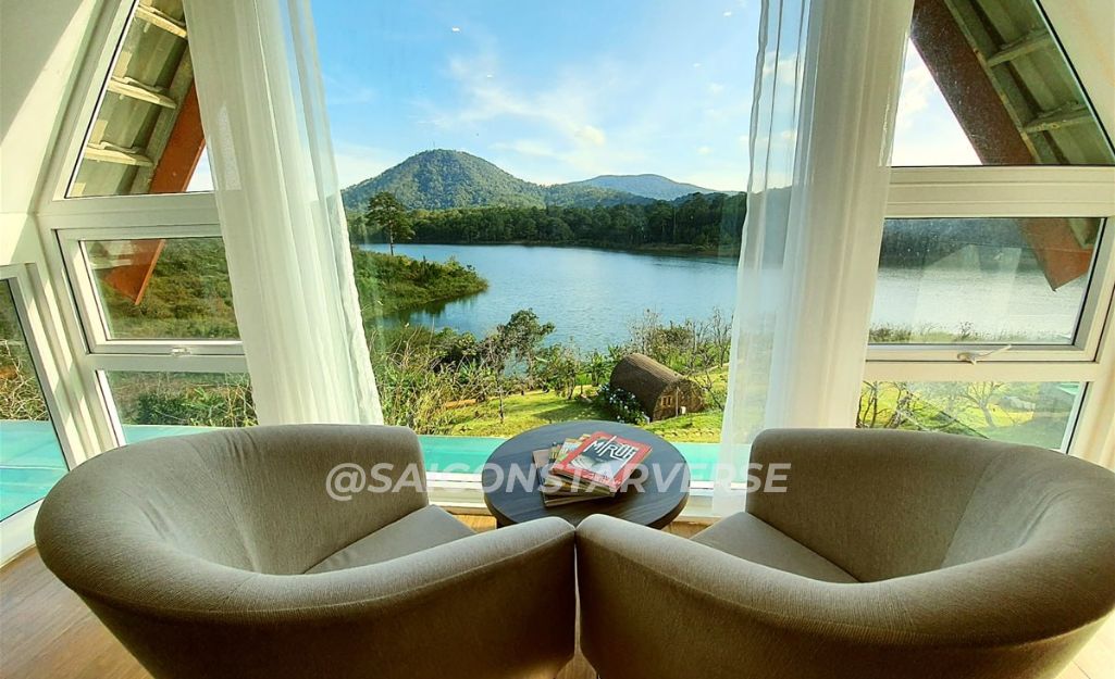 Góc thư giãn trong phòng tại Dalat Wonder Resort