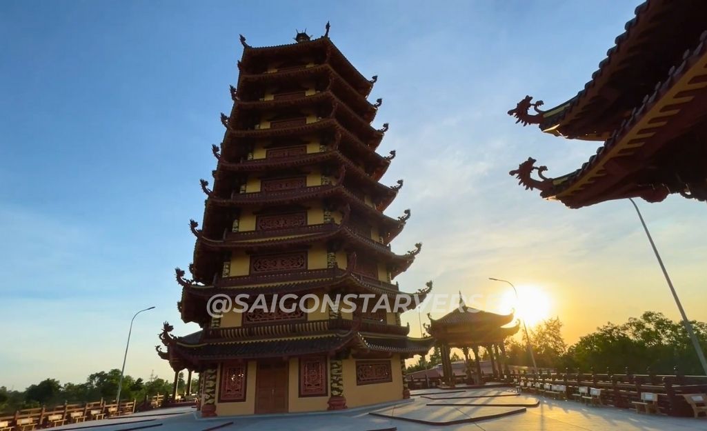 Chùa Phật Ngọc Xá Lợi (Vĩnh Long)